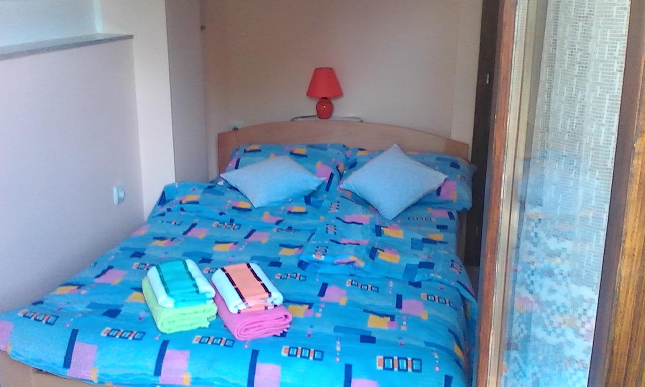Appartement Skriveni Raj à Vrdnik Extérieur photo