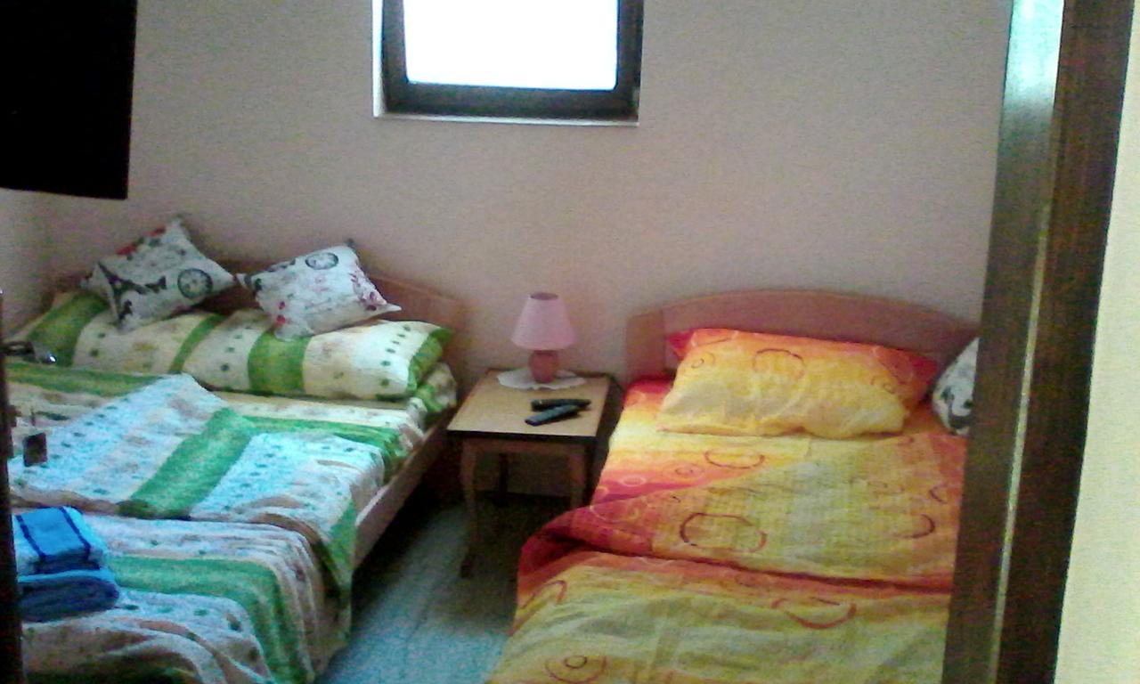 Appartement Skriveni Raj à Vrdnik Extérieur photo